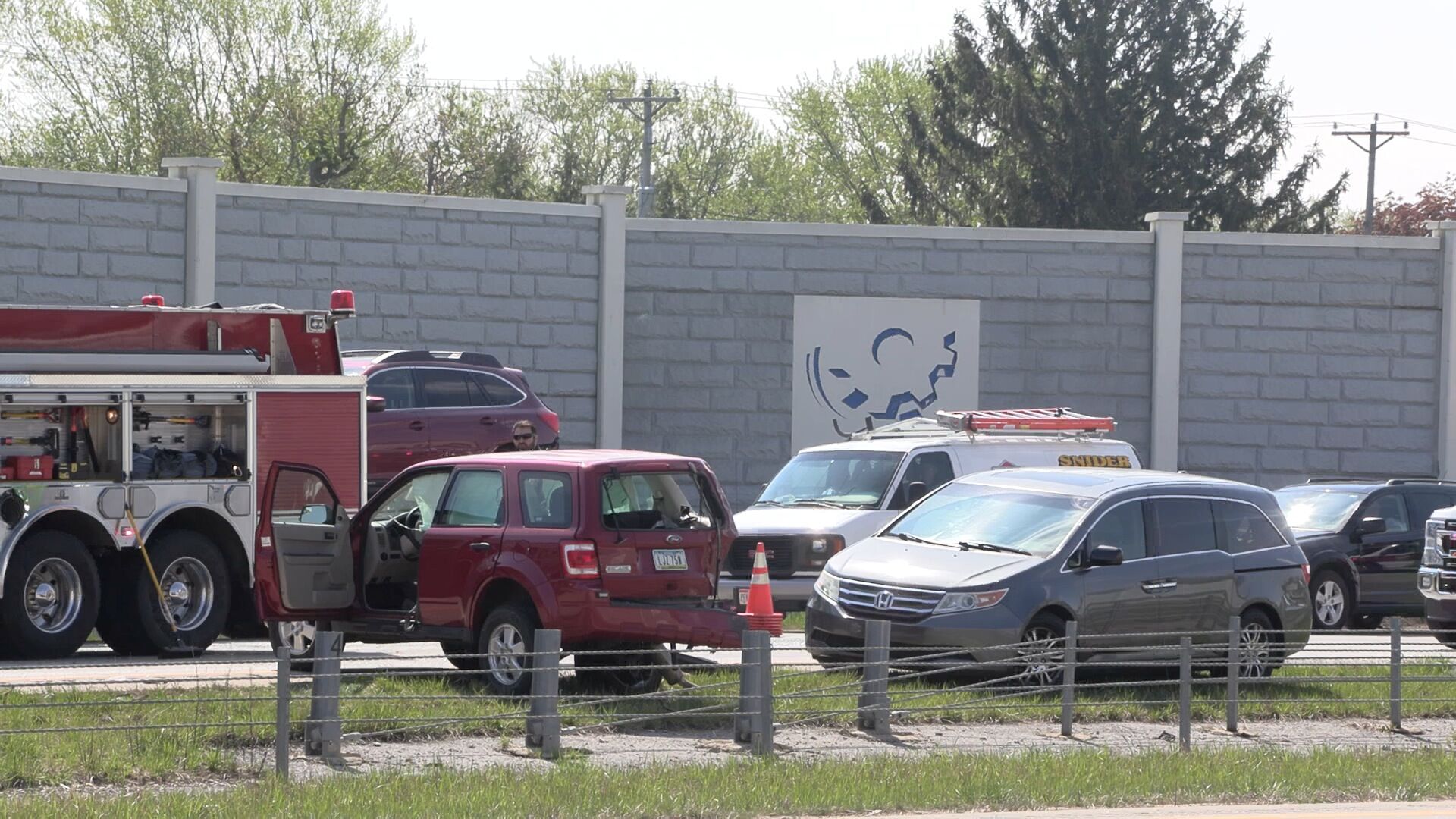 Northbound I-75 between 309 and Reservoir Road closed due to crash involving multiple semis